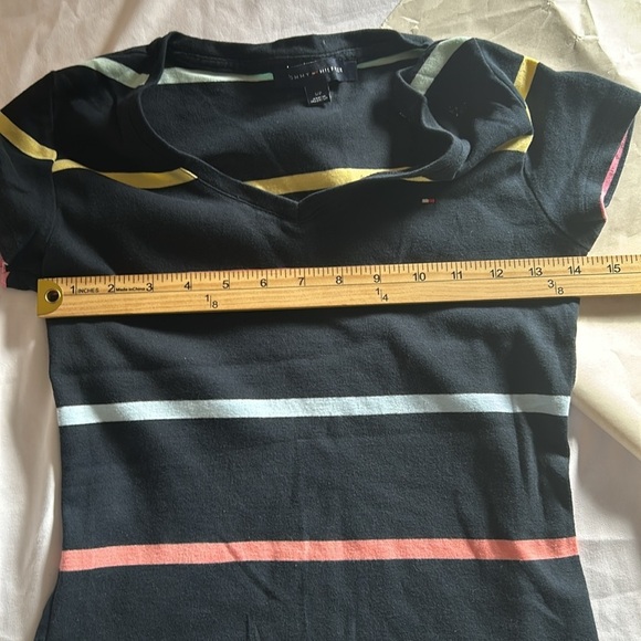 Tommy Hilfiger Black and Yellow Fitted Short Sleeve Tee - Picture 3 of 3
